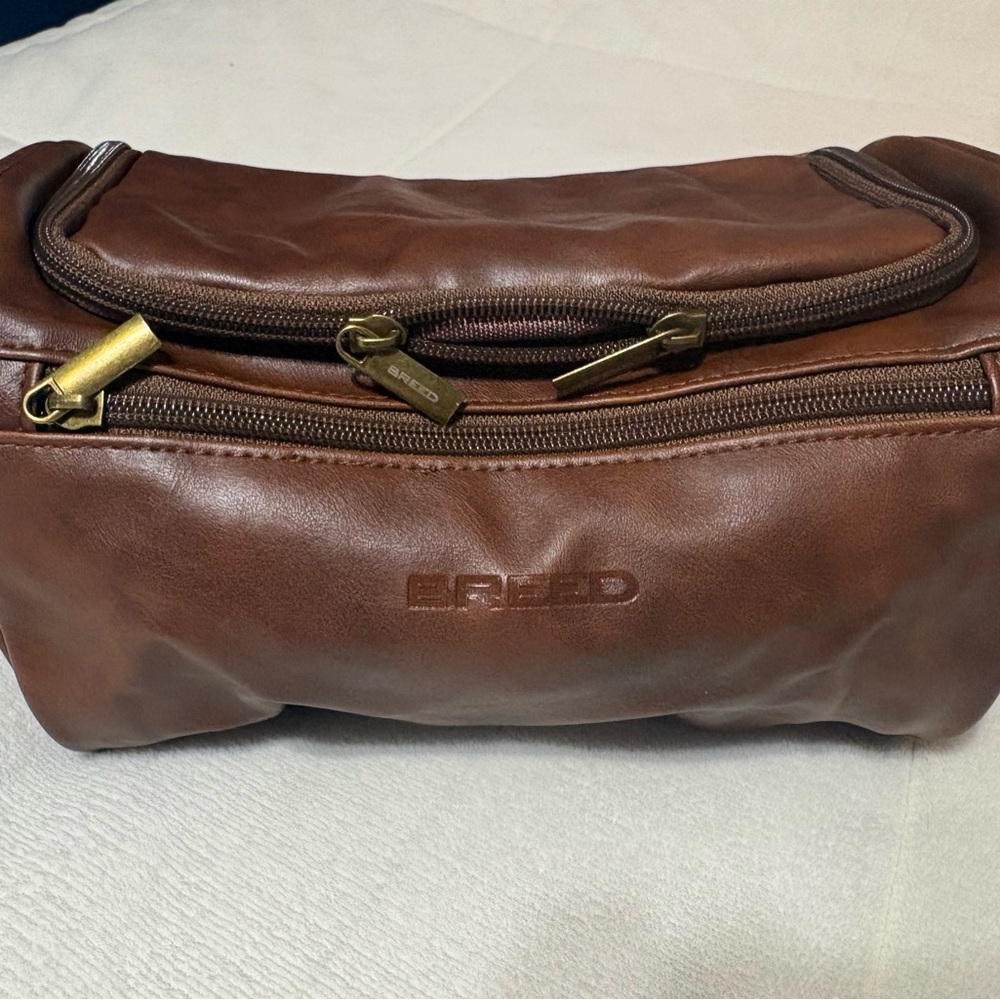 Breed brand travel Dopp kit- brand new
